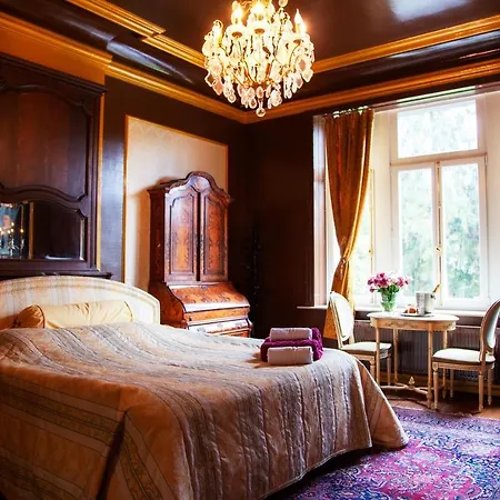 Chateau Morreau Couette-café *