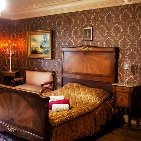 Couette-café Chateau Morreau *