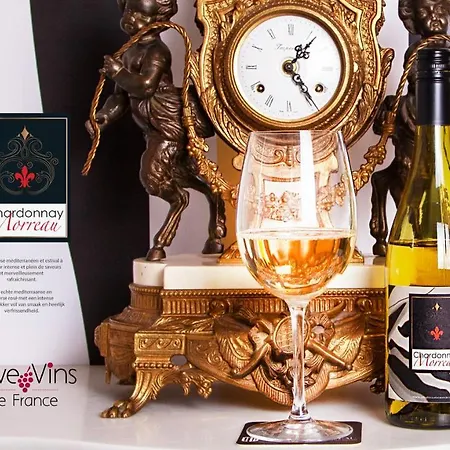 Chateau Morreau Couette-café