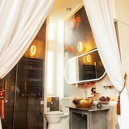 Chateau Morreau Bed & Breakfast *
