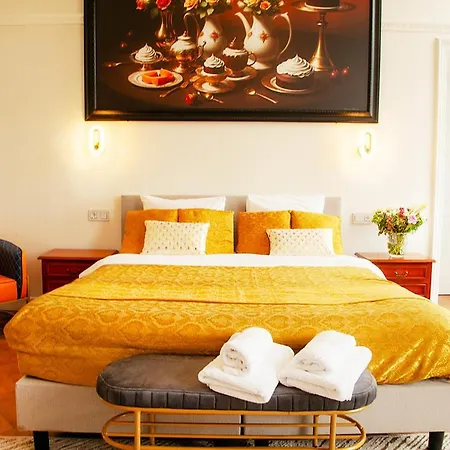 Chateau Morreau Bed & Breakfast *